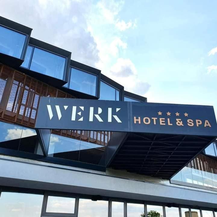 Werk Hotel & Spa Hunedoara Exterior photo